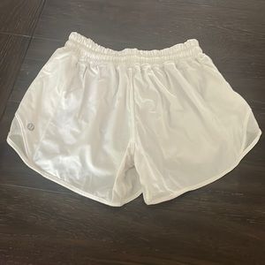 White lululemon 4” inseam hotty hot shorts size 2